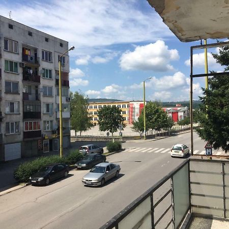 Practico, Comodo Y Centrico. Gabrovo Bagian luar foto